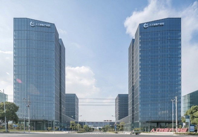 單人成軍?產(chǎn)業(yè)加速“聚變”